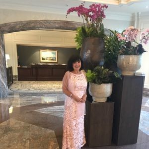 Meet your Posher, Elizabeth